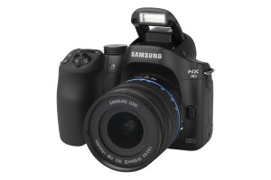 Samsung NX30 met Samsung 1:3,5-5,6 18-55mm III OIS i-Function
