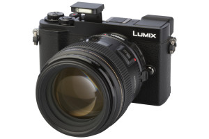 Panasonic LUMIX DC-GX9 met Metabones Speed Booster MB_SPEF-m43-BT3 + Canon EF 85mm 1:1.8 USM