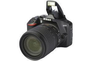 Nikon D3500 met AF-S 18-105mm 1:3.5-5.6G ED VR