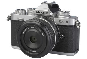 Nikon Z fc met Nikkor Z 28mm f/2.8 SE