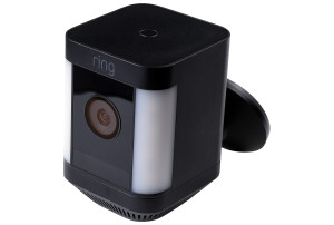 Ring Spotlight Cam Plus Plug-in