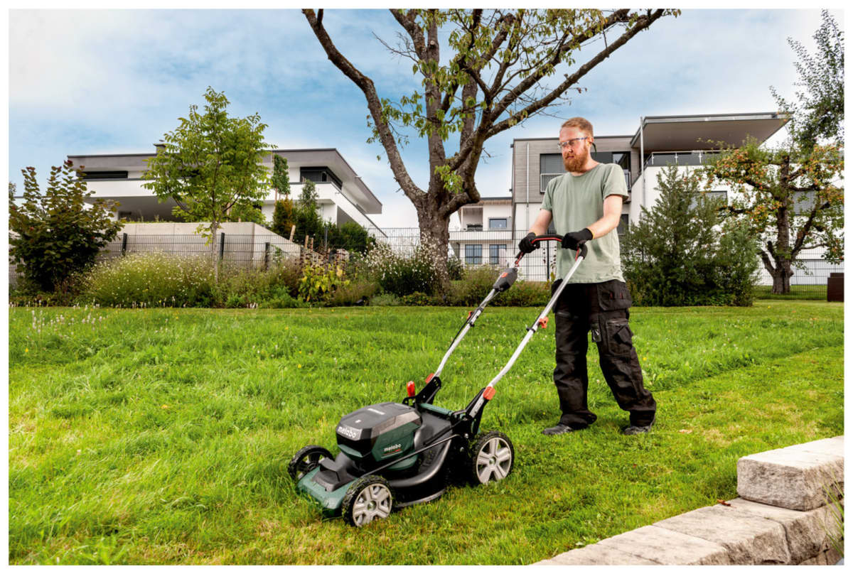 v1644931847/productvergelijker/GAZONMAAIERS/13083993_kk_2-6