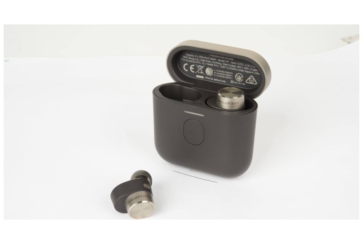 v1646409264/productvergelijker/HOOFDTELEFOONS/IC21776-0064-00_02-1