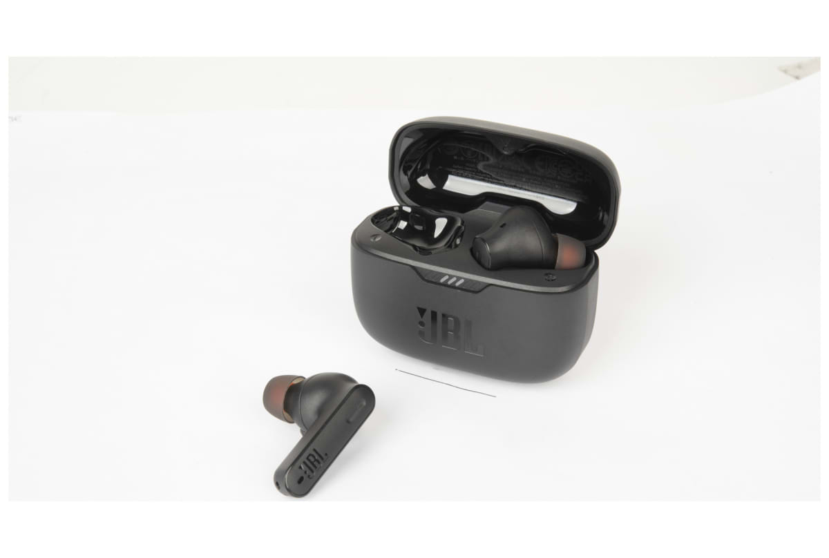 v1646409296/productvergelijker/HOOFDTELEFOONS/IC21776-0073-00_02-1