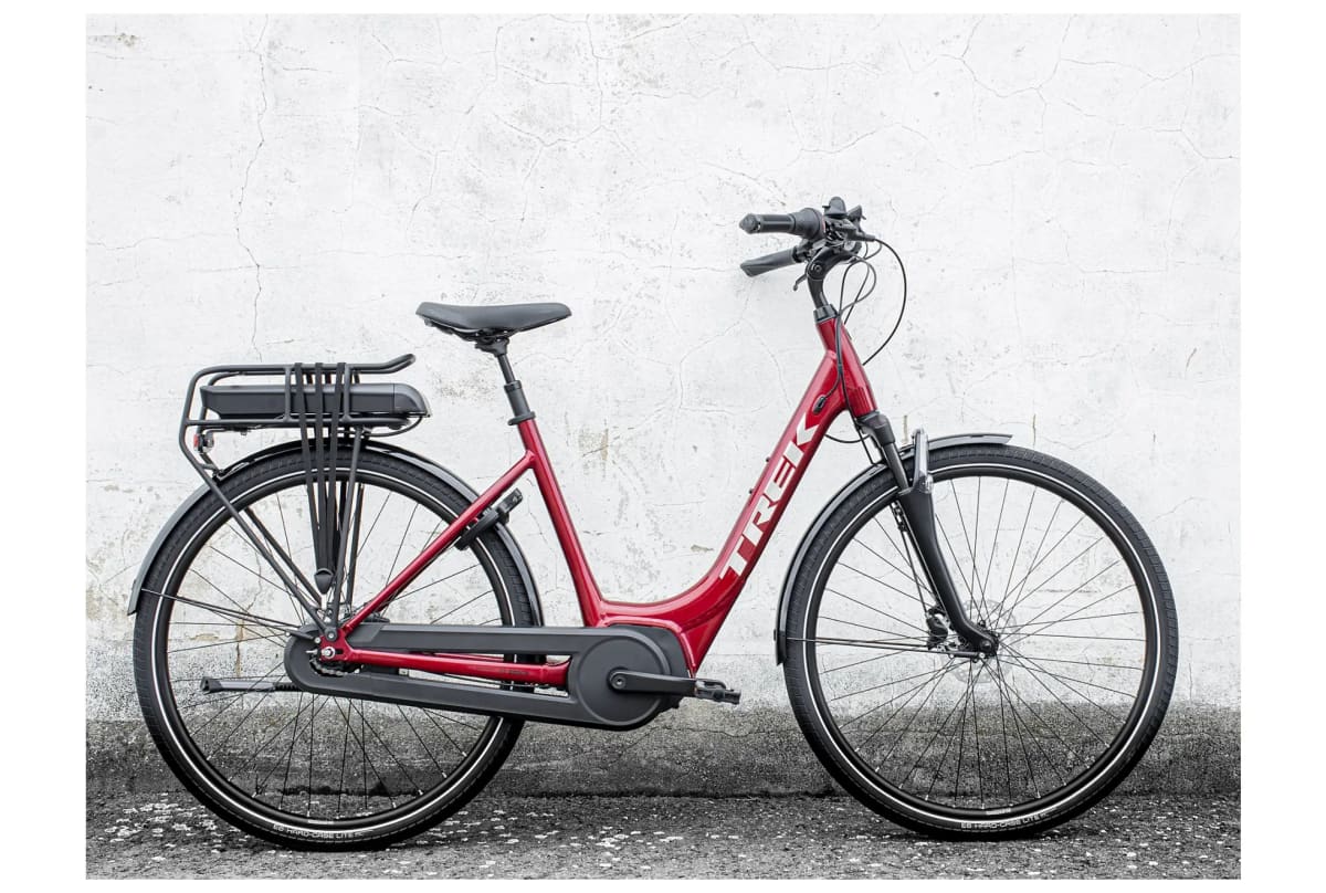 v1650658120/productvergelijker/ELFIETS/IC21816-0220-13_02%2BTrek%2BDistrict%252B%2B4%2B500Wh-1