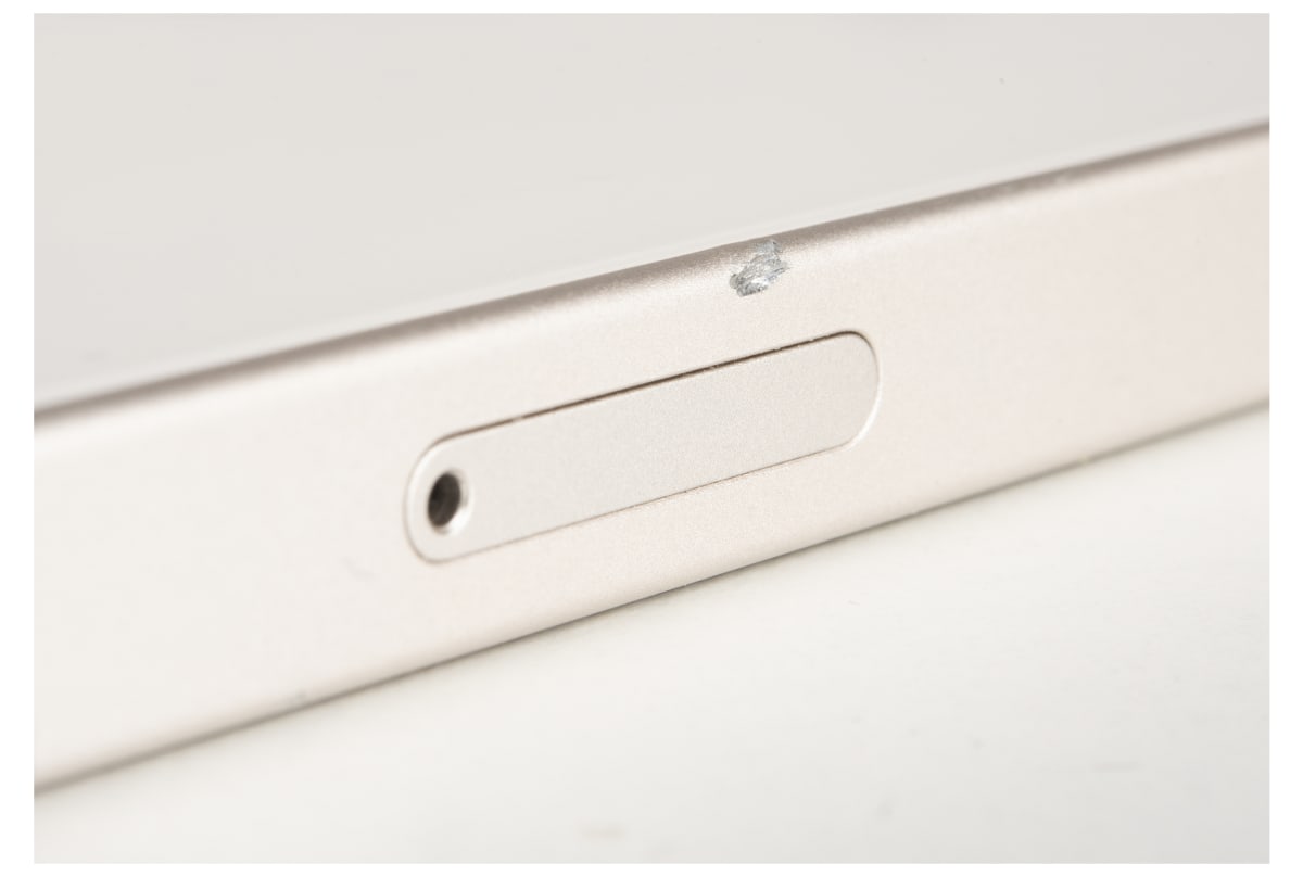 v1652793626/productvergelijker/MOBTEL/IC20006-0127-75_03-schaden-4