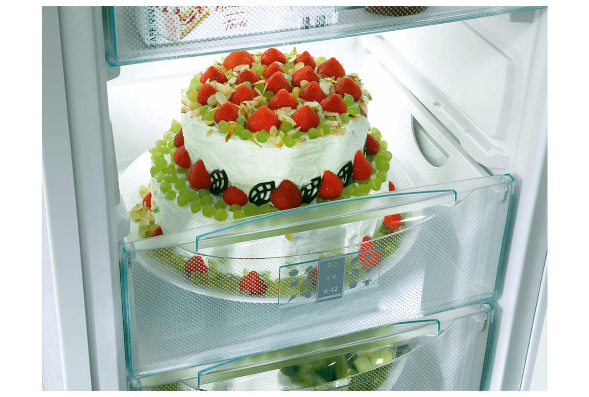 v1677864686/productvergelijker/VRIEZERS/12595016_kk_6-8