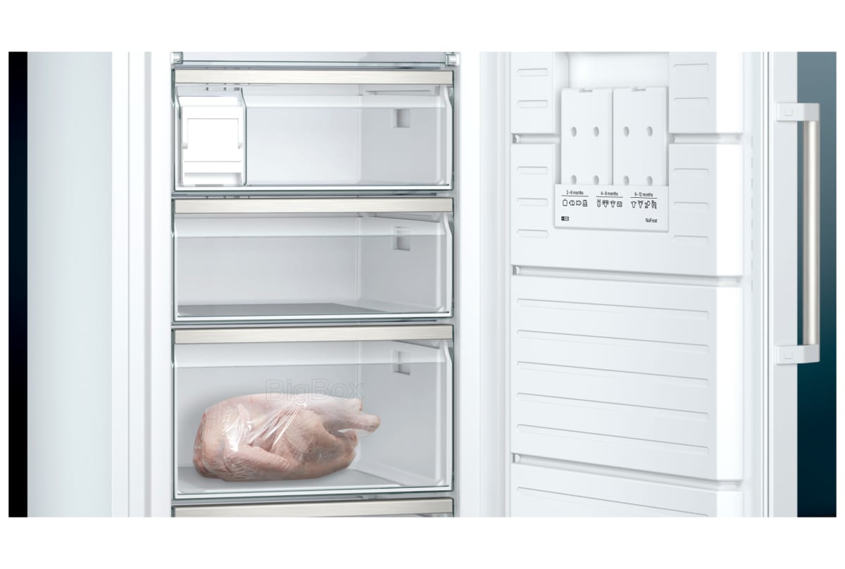 v1677864722/productvergelijker/VRIEZERS/13742298_kk_2-4