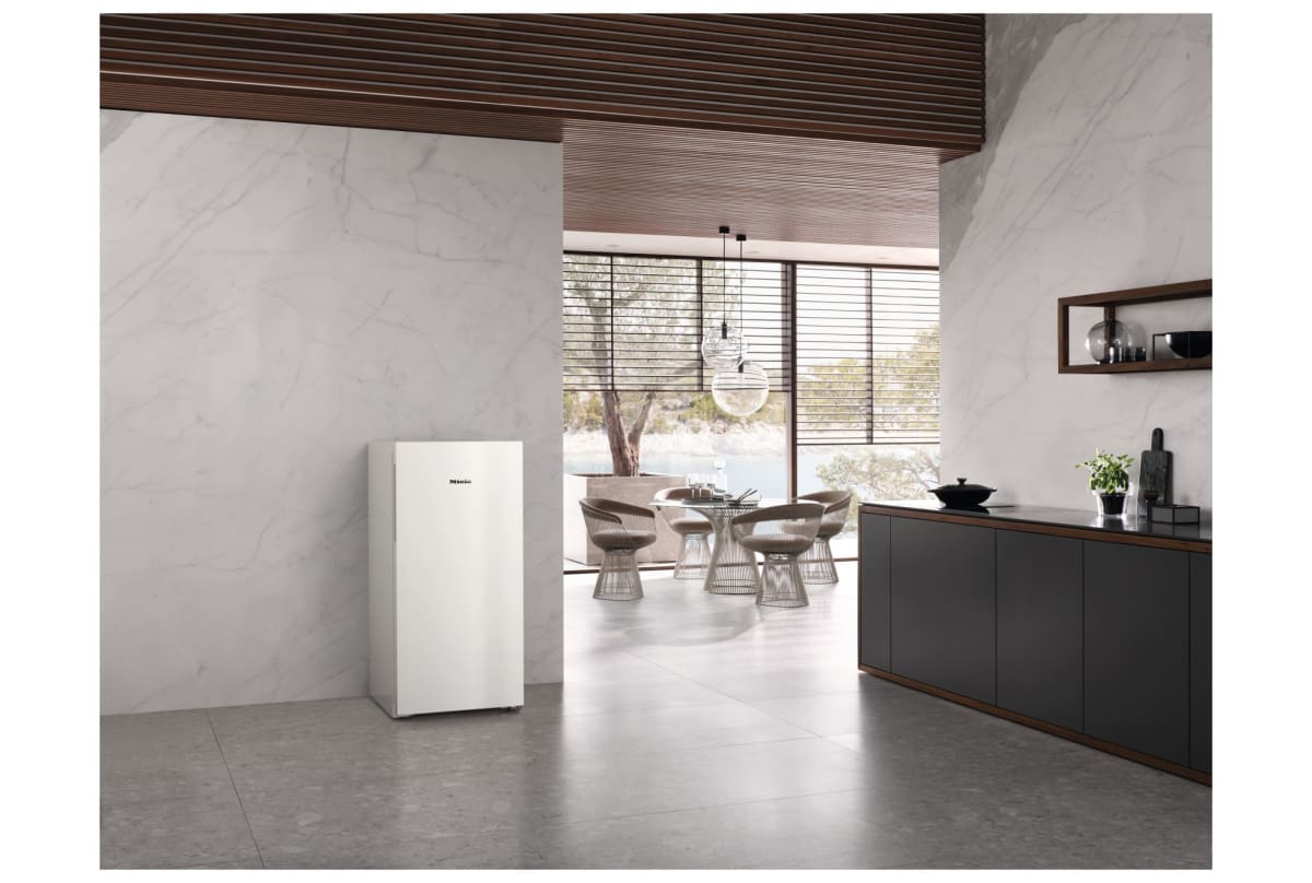 v1677865193/productvergelijker/VRIEZERS/31682786_kk_5-2