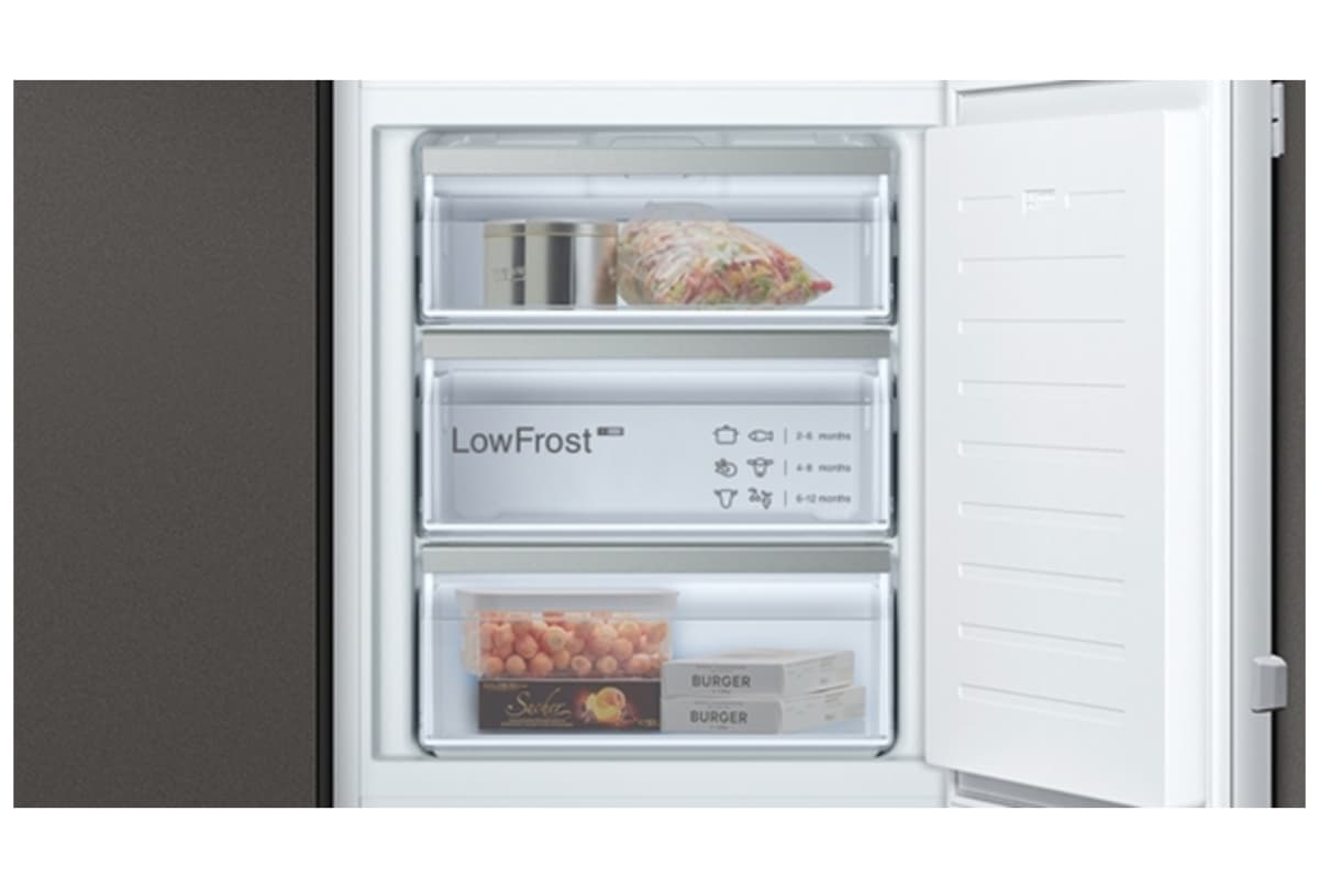 v1678090465/productvergelijker/VRIEZERS/12652675_kk_3-2