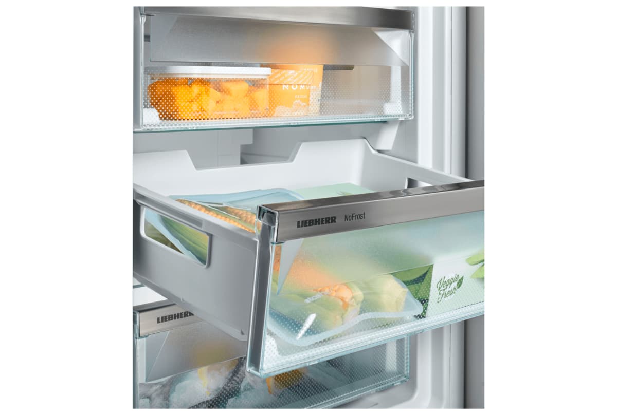 v1678090856/productvergelijker/VRIEZERS/21235126_kk_6-8