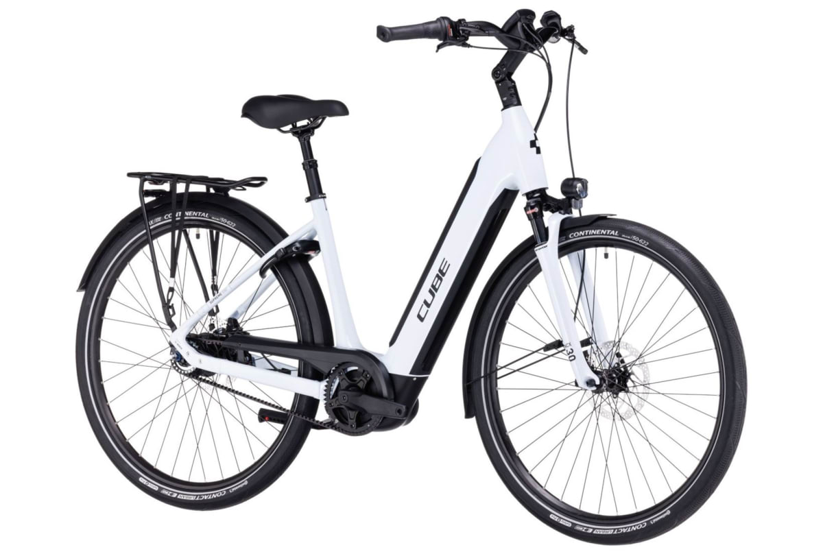v1682387155/productvergelijker/ELFIETS/20230152A01_Cube_Supreme_Hybrid_Exc_625_flashwite%25C2%25B4n%25C2%25B4black_Easy_Entry-3