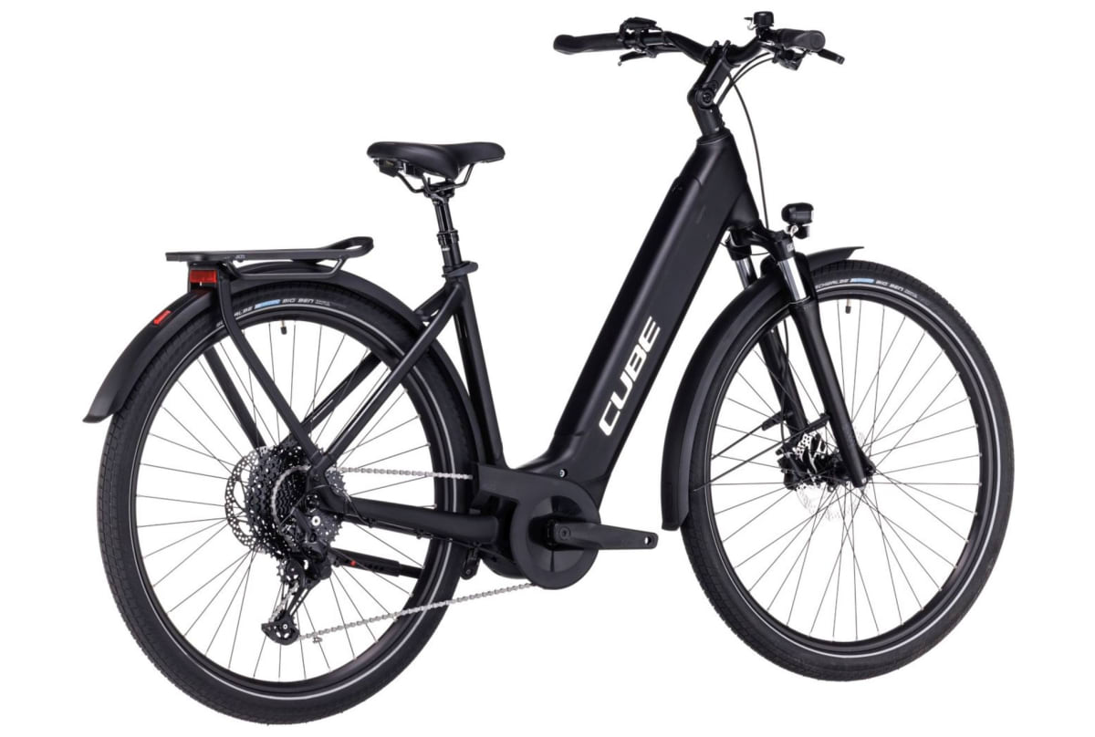 v1682388902/productvergelijker/ELFIETS/20230175A05_Cube_Touring_Hybrid_Pro_625_black%25C2%25B4n%25C2%25B4metal_Easy_Entry-9