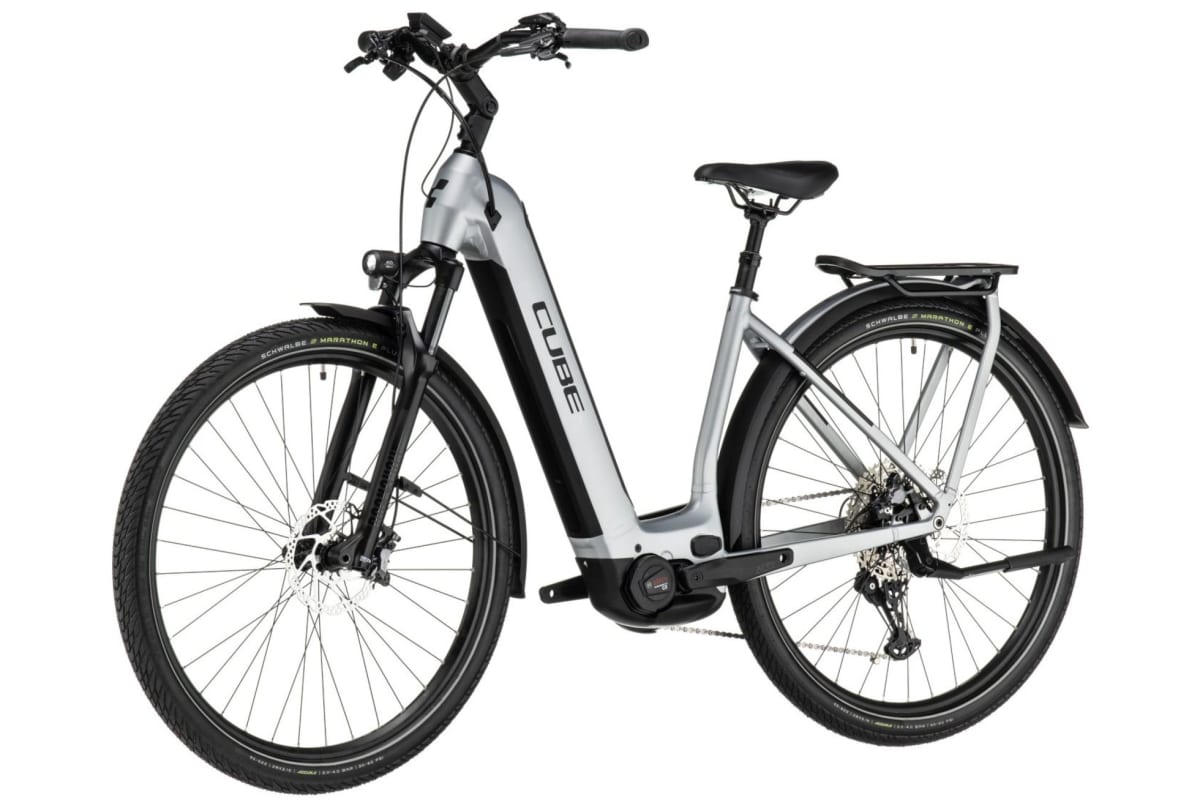 v1682424372/productvergelijker/ELFIETS/20230167A02_Cube_Kathmandu_Hybrid_SLX_750_polarsilver%25C2%25B4n%25C2%25B4black_Easy_Entry-5