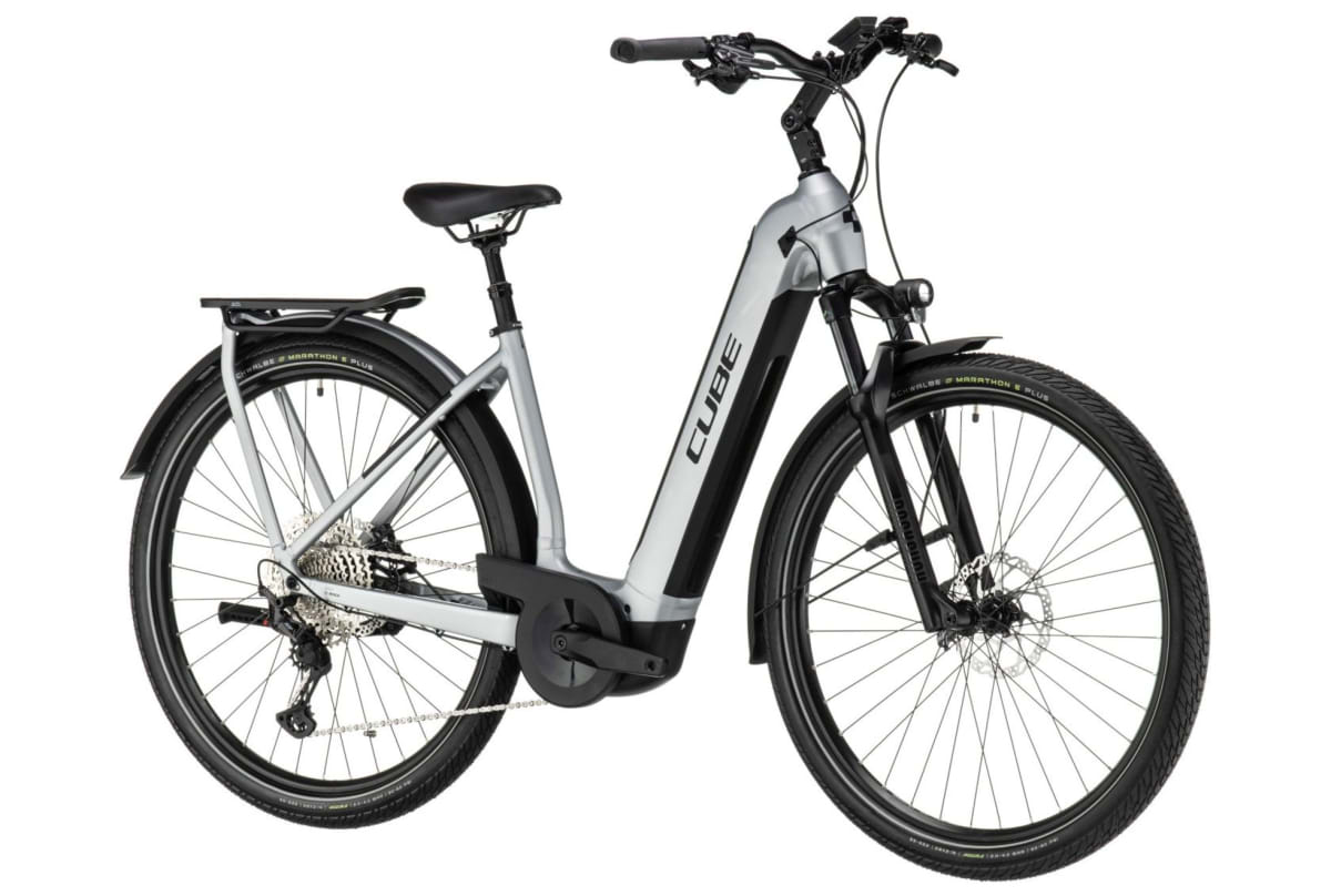 v1682424382/productvergelijker/ELFIETS/20230167A01_Cube_Kathmandu_Hybrid_SLX_750_polarsilver%25C2%25B4n%25C2%25B4black_Easy_Entry-3