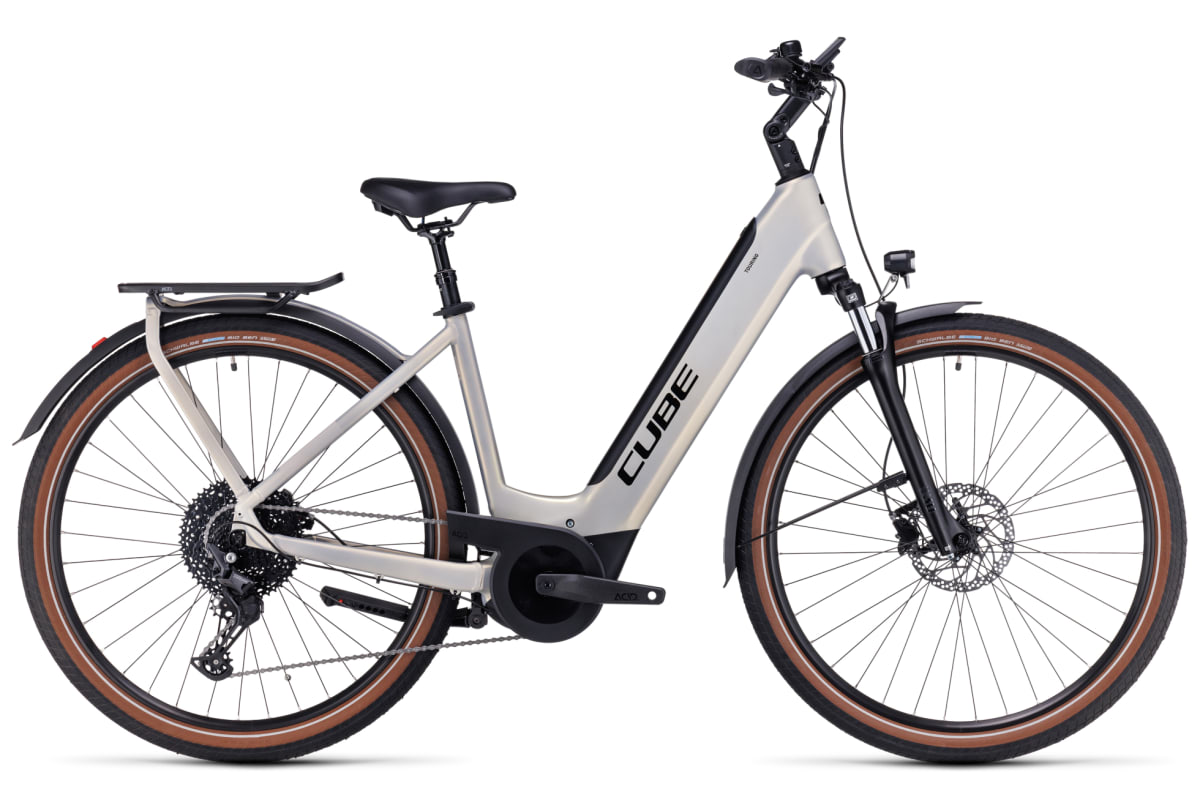 v1682608878/productvergelijker/ELFIETS/IC23186-0175-07-00_00_Cube%2BTouring%2BHybrid%2BPro%2B625%2Bpearlysilver%25C2%25B4n%25C2%25B4black%2BEasy%2BEntry-1