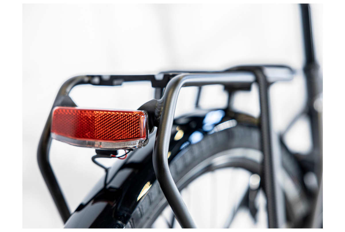 v1682782994/productvergelijker/ELFIETS/20230296B09_Trek_District%252B_3_400Wh-9