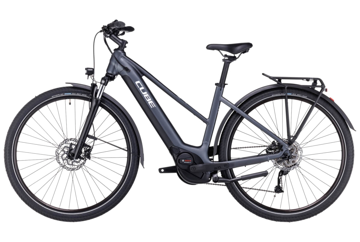 v1682933461/productvergelijker/ELFIETS/20230183B03_Cube_Touring_Hybrid_One_625_grey%25C2%25B4n%25C2%25B4white_Trapeze-7