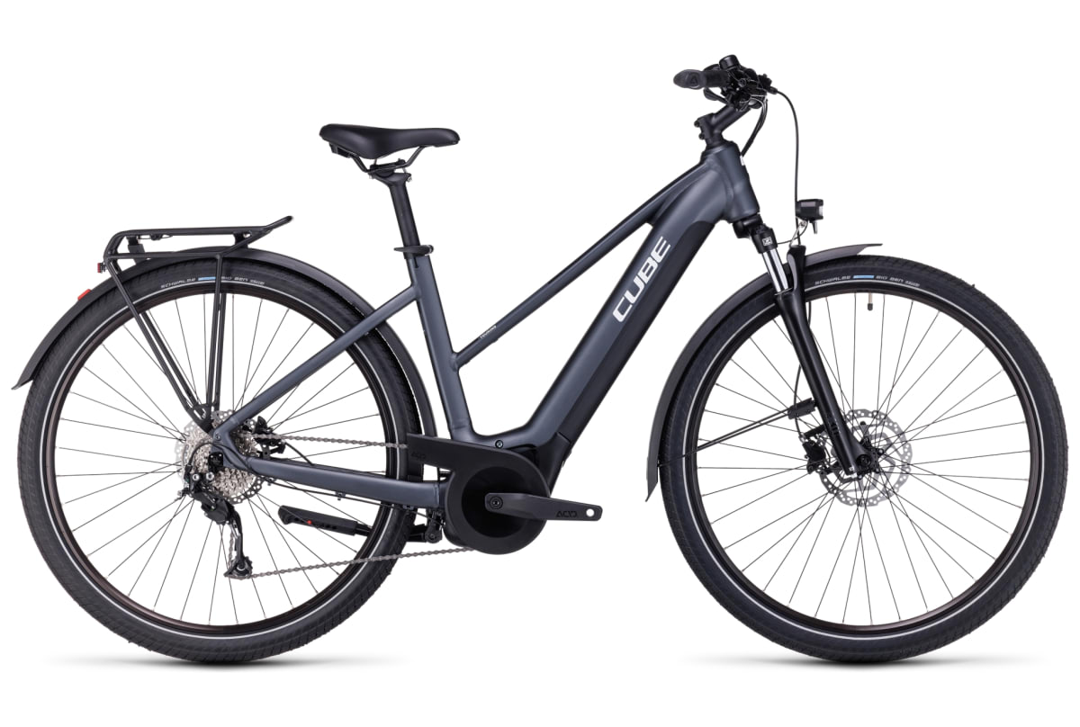 v1682933476/productvergelijker/ELFIETS/20230183B00_Cube_Touring_Hybrid_One_625_grey%25C2%25B4n%25C2%25B4white_Trapeze-1