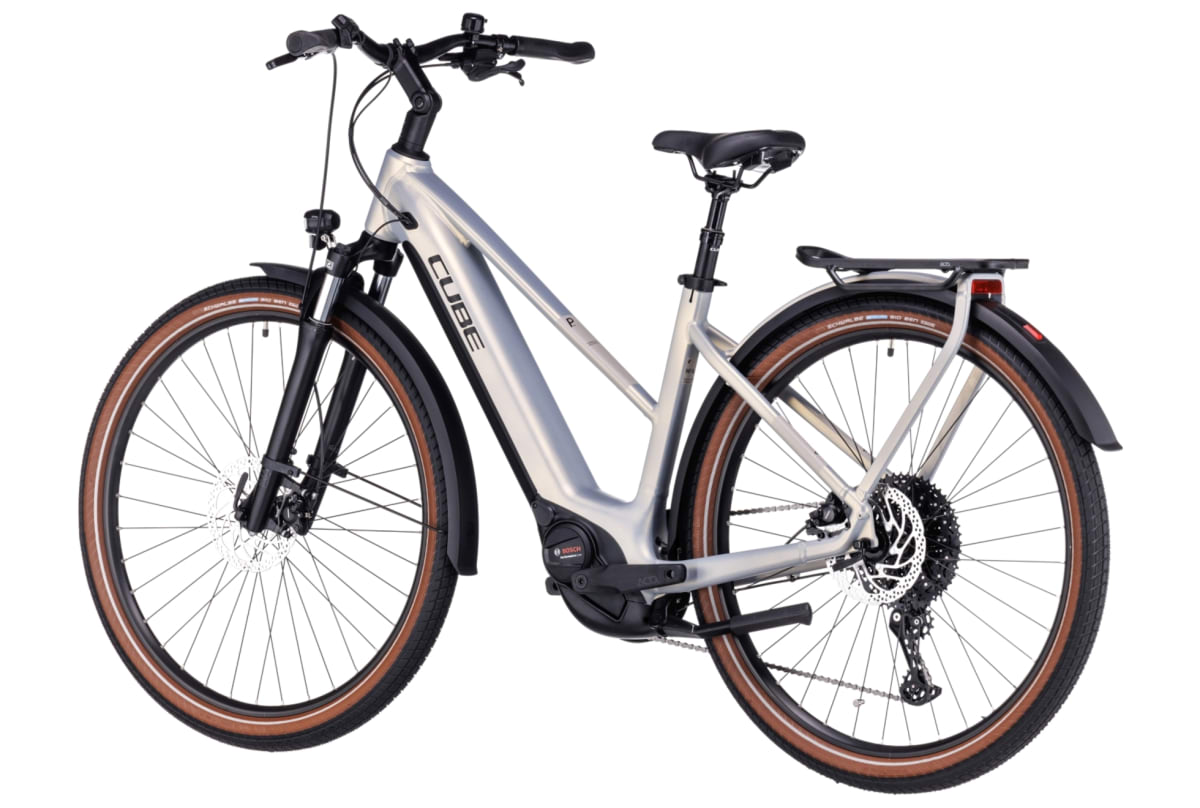 v1682933571/productvergelijker/ELFIETS/20230175B04_Cube_Touring_Hybrid_Pro_625_pearlysilver%25C2%25B4n%25C2%25B4black_Trapeze-9