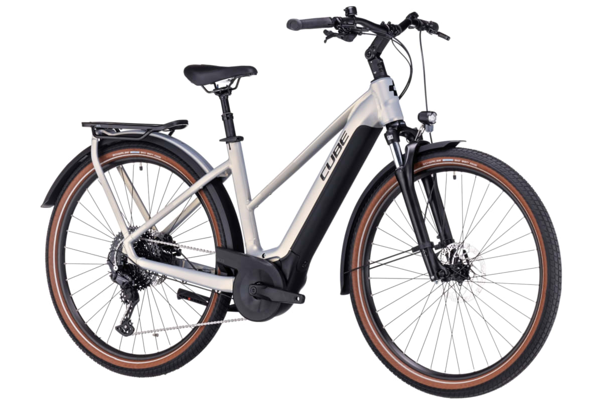 v1682933591/productvergelijker/ELFIETS/20230175B01_Cube_Touring_Hybrid_Pro_625_pearlysilver%25C2%25B4n%25C2%25B4black_Trapeze-3