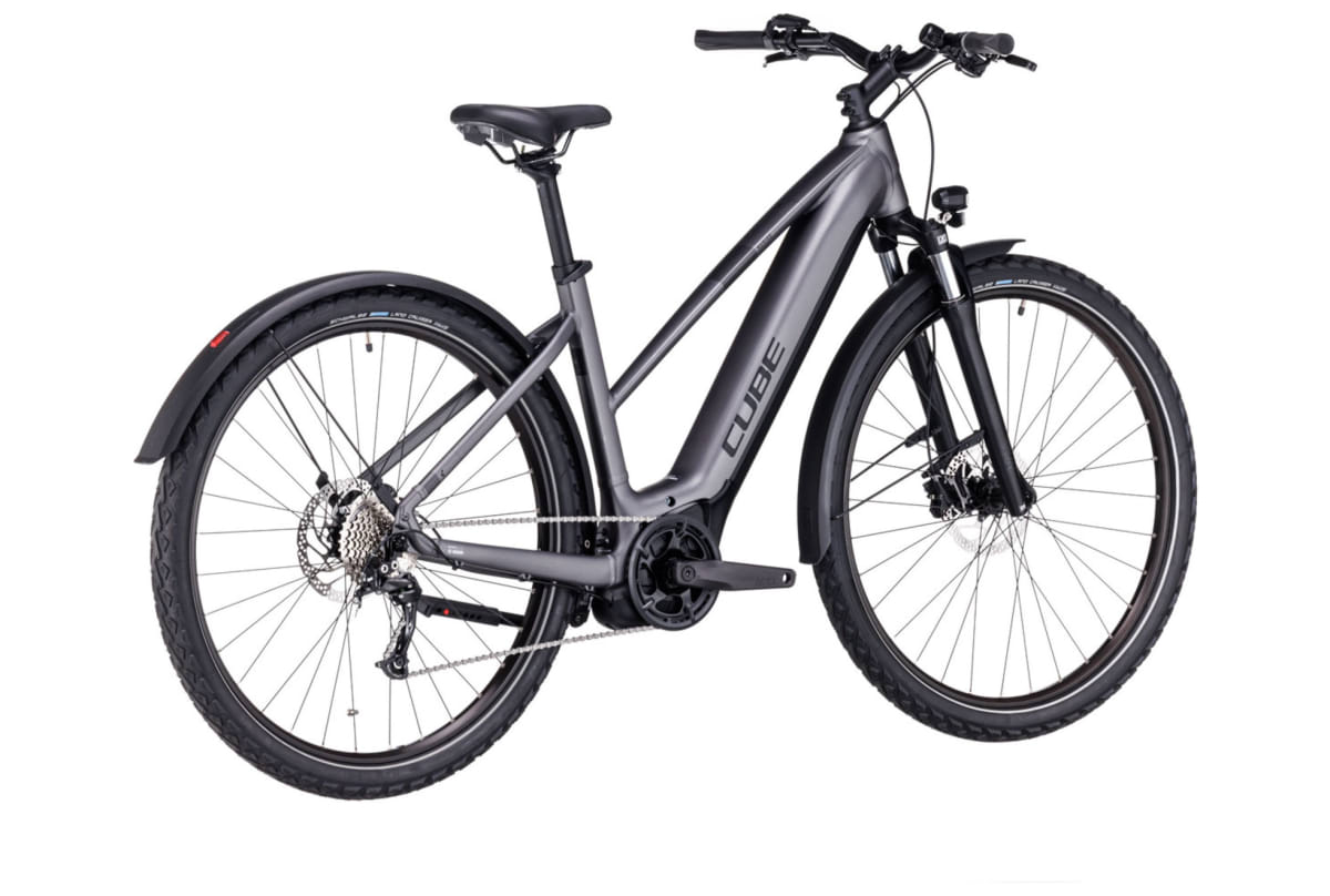v1683645980/productvergelijker/ELFIETS/20230181B05_Cube_Nuride_Hybrid_Performance_625_Allroad_graphite%25C2%25B4n%25C2%25B4black_Trapeze-10