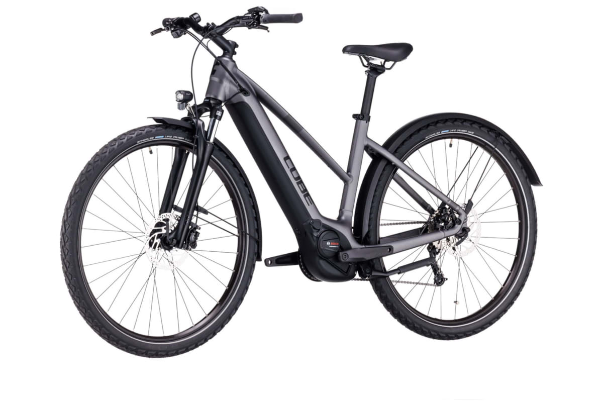 v1683645997/productvergelijker/ELFIETS/20230181B02_Cube_Nuride_Hybrid_Performance_625_Allroad_graphite%25C2%25B4n%25C2%25B4black_Trapeze-4