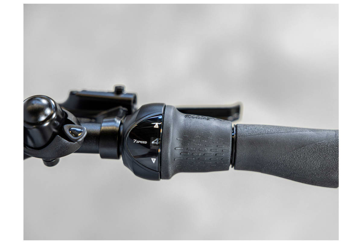 v1683658657/productvergelijker/ELFIETS/IC23186-0294-02-00_05_Trek%2BDistrict%252B%2B2%2BLowstep%2B400Wh-3