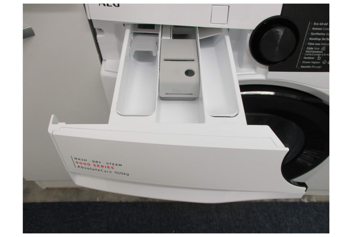 v1689080276/productvergelijker/WASDROOGCOMBINA/ic23658-0029-00-2304-CB-01_15-6