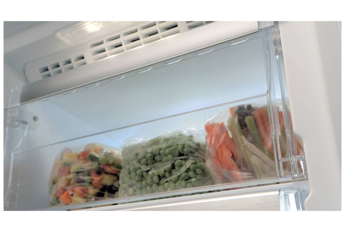 v1711038749/productvergelijker/VRIEZERS/13376025_kk_10-8