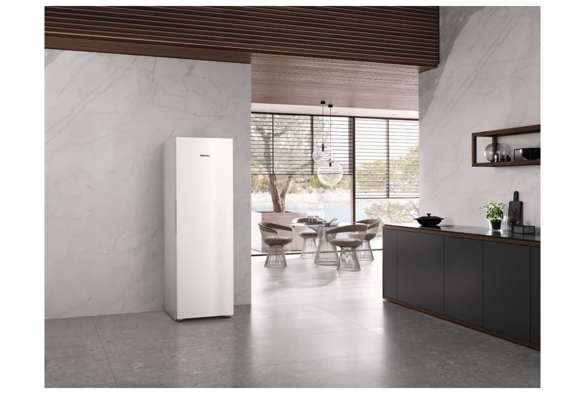 v1711038818/productvergelijker/VRIEZERS/32576495_kk_7-8