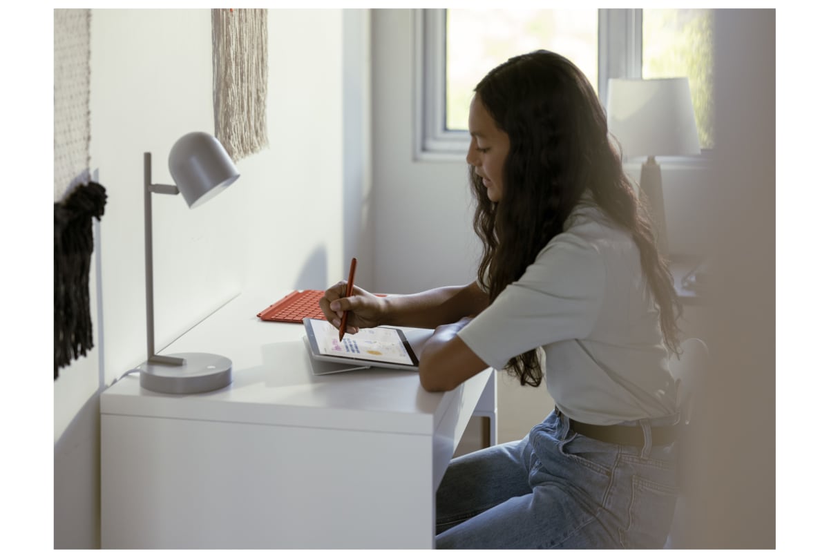 v1711376245/productvergelijker/TABLETS/50179800_kk_18-13