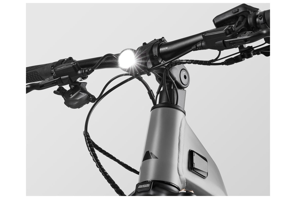 v1713827514/productvergelijker/ELFIETS/3598_TOP-3_pathlite-on-suv-_M141-01_P08_battery-chargering-6