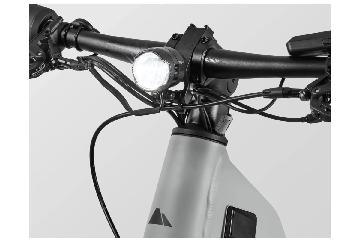 v1713827874/productvergelijker/ELFIETS/3596_TOP-3_pathlite-on-6-suv-st_gy_battery-charging2-7