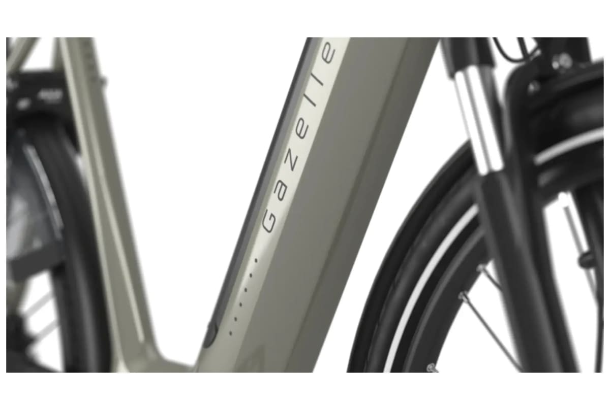 v1713866212/productvergelijker/ELFIETS/20231217A_090Gazelle%2BGrenoble%2BC7%252B%2BHMB%2B500Wh%2B-5