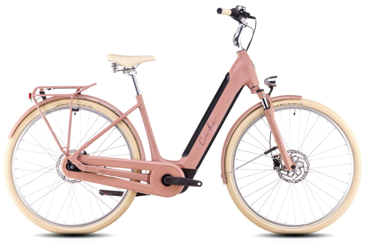 v1728831988/productvergelijker/ELFIETS/20236071A_00_Cube%2BElla%2BHybrid%2B500%2Beasy-entry%2Boldpink%25C2%25B4n%25C2%25B4plum-1