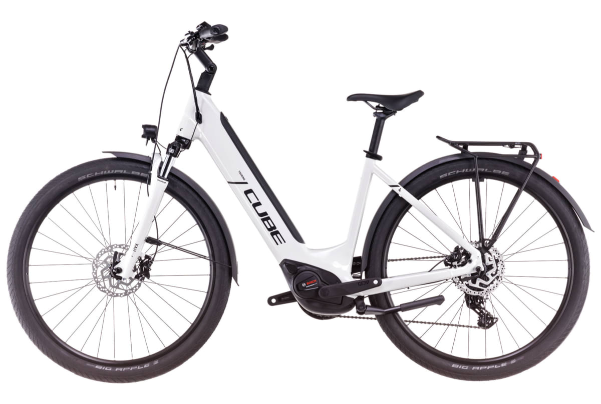 v1728832815/productvergelijker/ELFIETS/20236103A_03_Cube%2BTouring%2BHybrid%2BOne%2B500%2Beasy-entry%2Bcotton%25C2%25B4n%25C2%25B4black-6