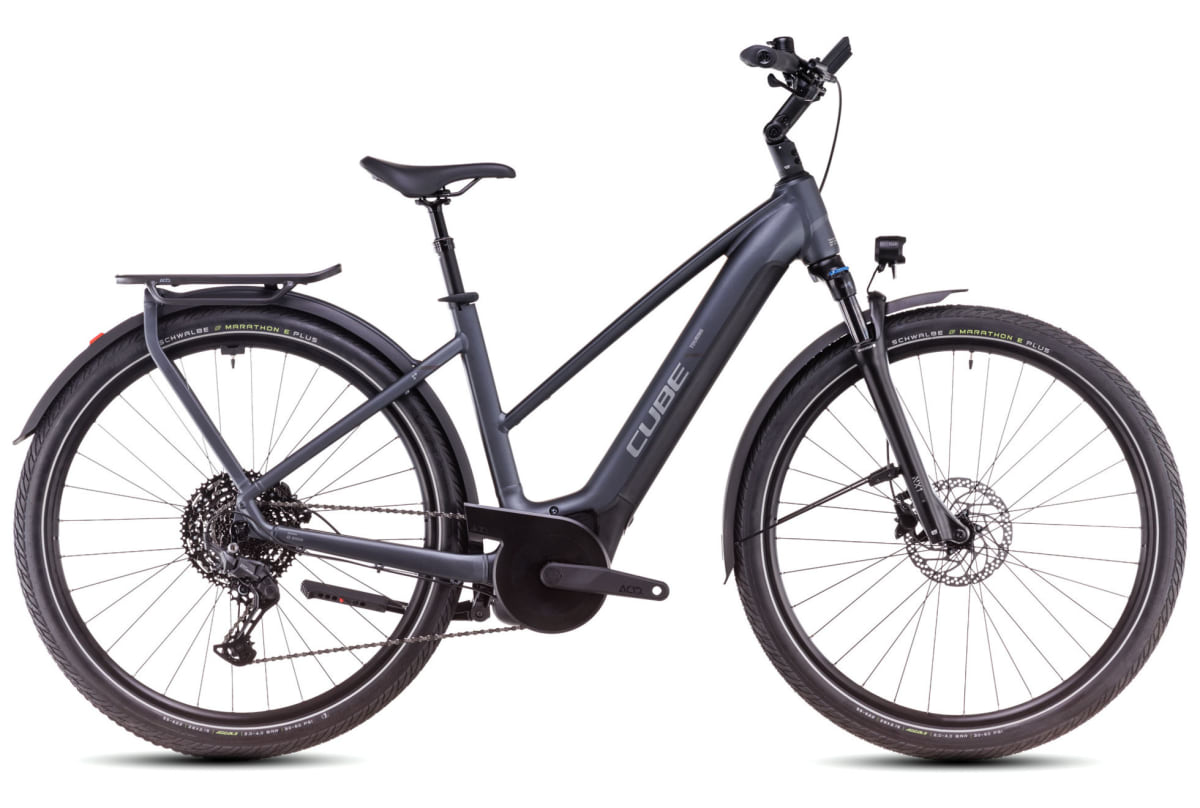 v1728833160/productvergelijker/ELFIETS/20236105C_00_Cube%2BTouring%2BHybrid%2BPro%2B625%2Btrapeze%2Bmetallicgrey%25C2%25B4n%25C2%25B4chrome-1
