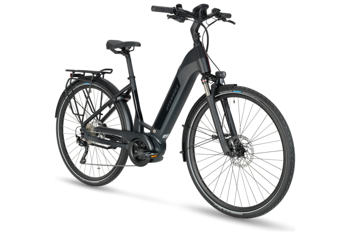 v1758024097/productvergelijker/ELFIETS/e-lavena_pt5_forma_22_46_stealth_black_angled_my22-1