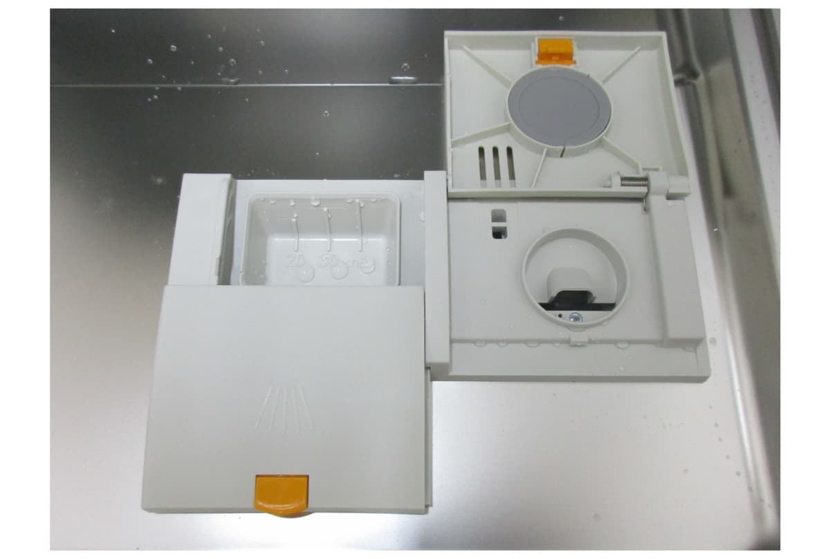 v1764671252/productvergelijker/VAATW/22011-0479-00_L06-3