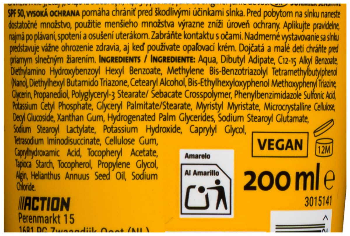 v1776349475/productvergelijker/ZONNEBRAND/zenova-action-sunmilkSensitive50-2-bewerkt-2-2