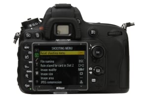 Nikon - D600 met AF-S 24-85 1:3.5-4.5G ED VR - 1
