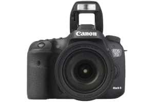Canon - EOS 7D II met Sigma C 18-300mm 1:3.5-6.3 DC Macro OS HSM - 1