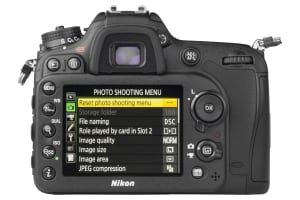 Nikon - D7200 met Sigma C 18-200mm 1:3.5-6.3 DC MACRO OS HSM - 2