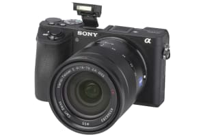 Sony - Alpha 6500 met Vario-Tessar T* E 16-70mm F4 ZA OSS - 0