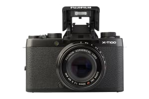 Fujifilm - X-T100 met Fujinon XF50mm - 1