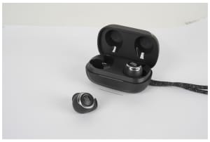 JBL - Reflect Flow Pro - 1