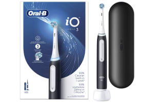 Oral-B iO 3 (zwart, met reisetui)