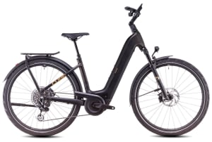 Cube Kathmandu Hybrid SLT 800