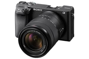 Sony Alpha 6400 met E 18-135mm f/3.5-5.6 OSS